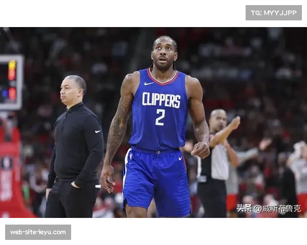 泰伦卢利用投射能力抢开局 快船首发阵容空间感设计意图明确